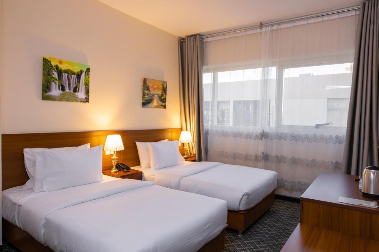 Three 888 Hotel 두바이 외부 사진