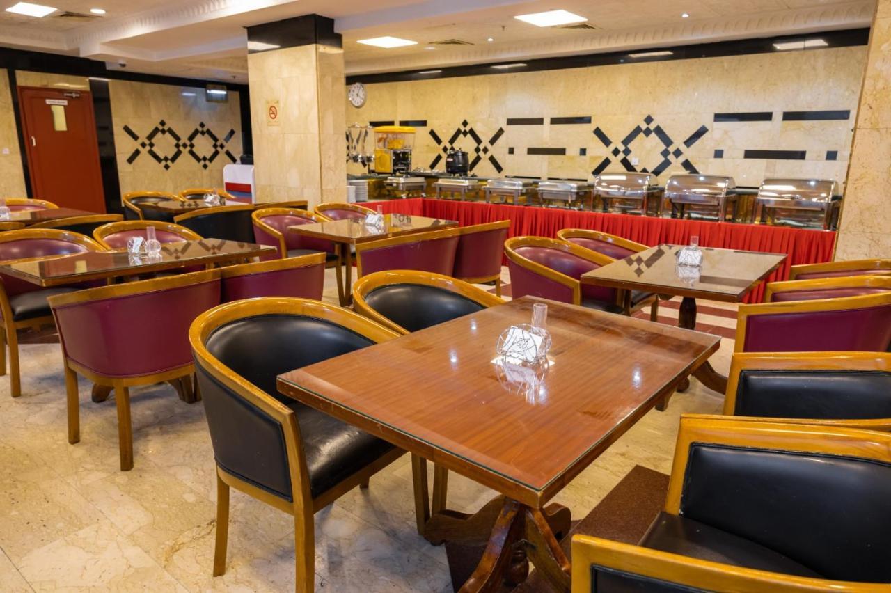 Three 888 Hotel 두바이 외부 사진