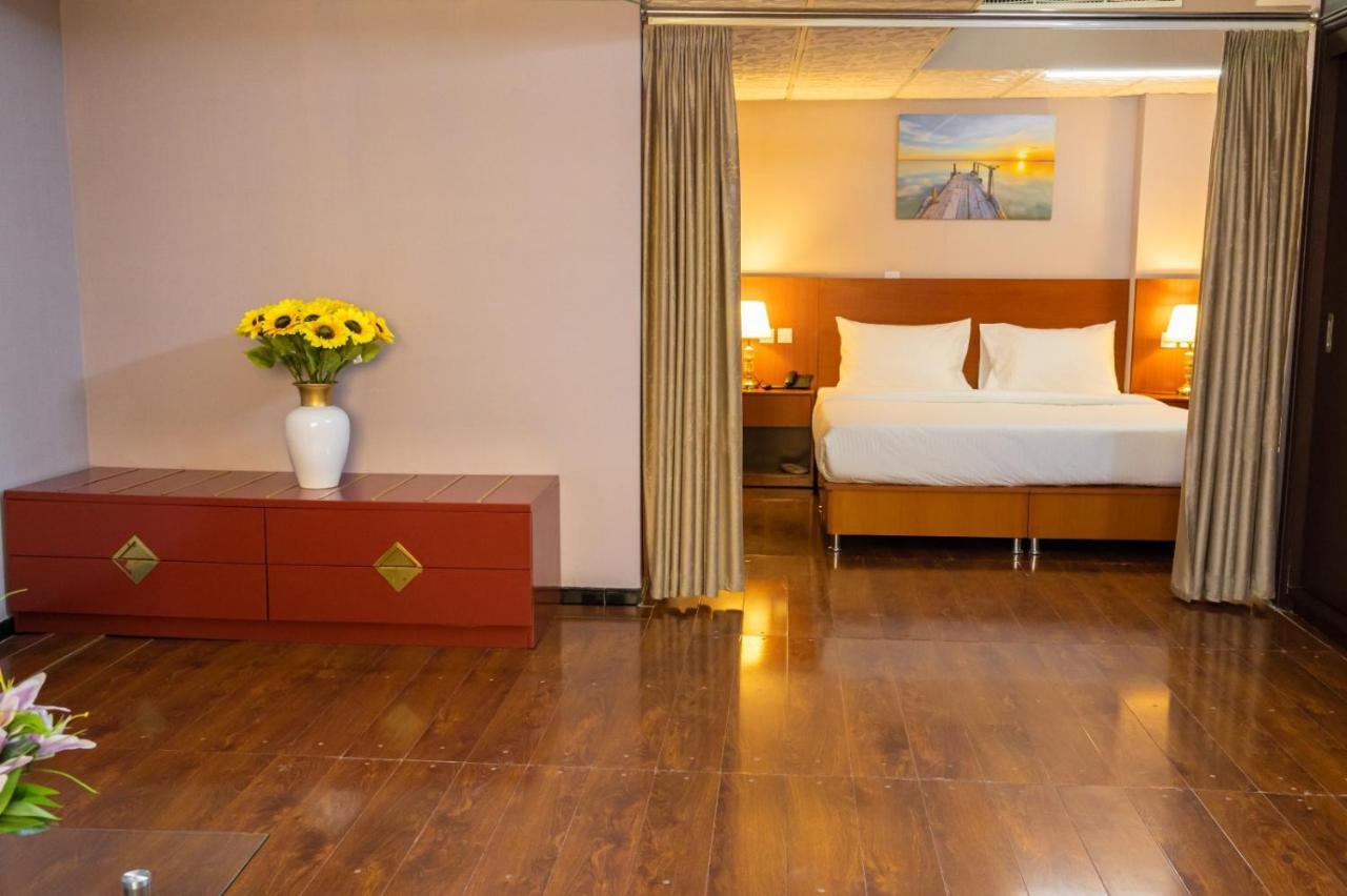 Three 888 Hotel 두바이 외부 사진