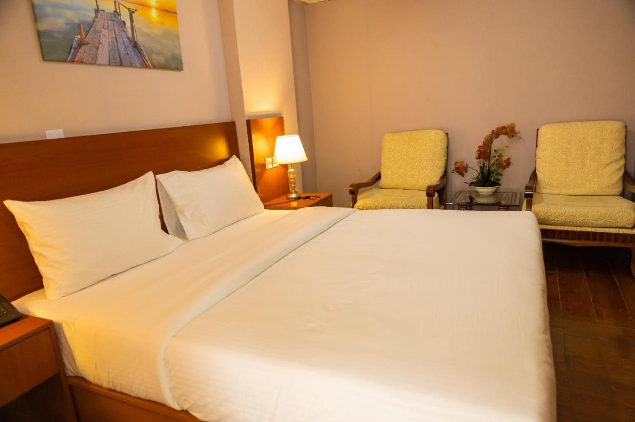Three 888 Hotel 두바이 외부 사진