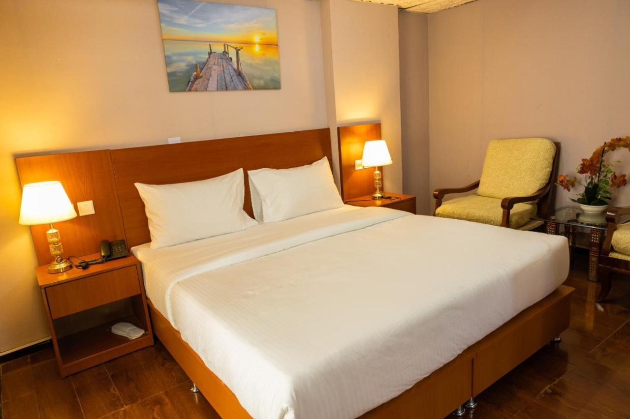 Three 888 Hotel 두바이 외부 사진