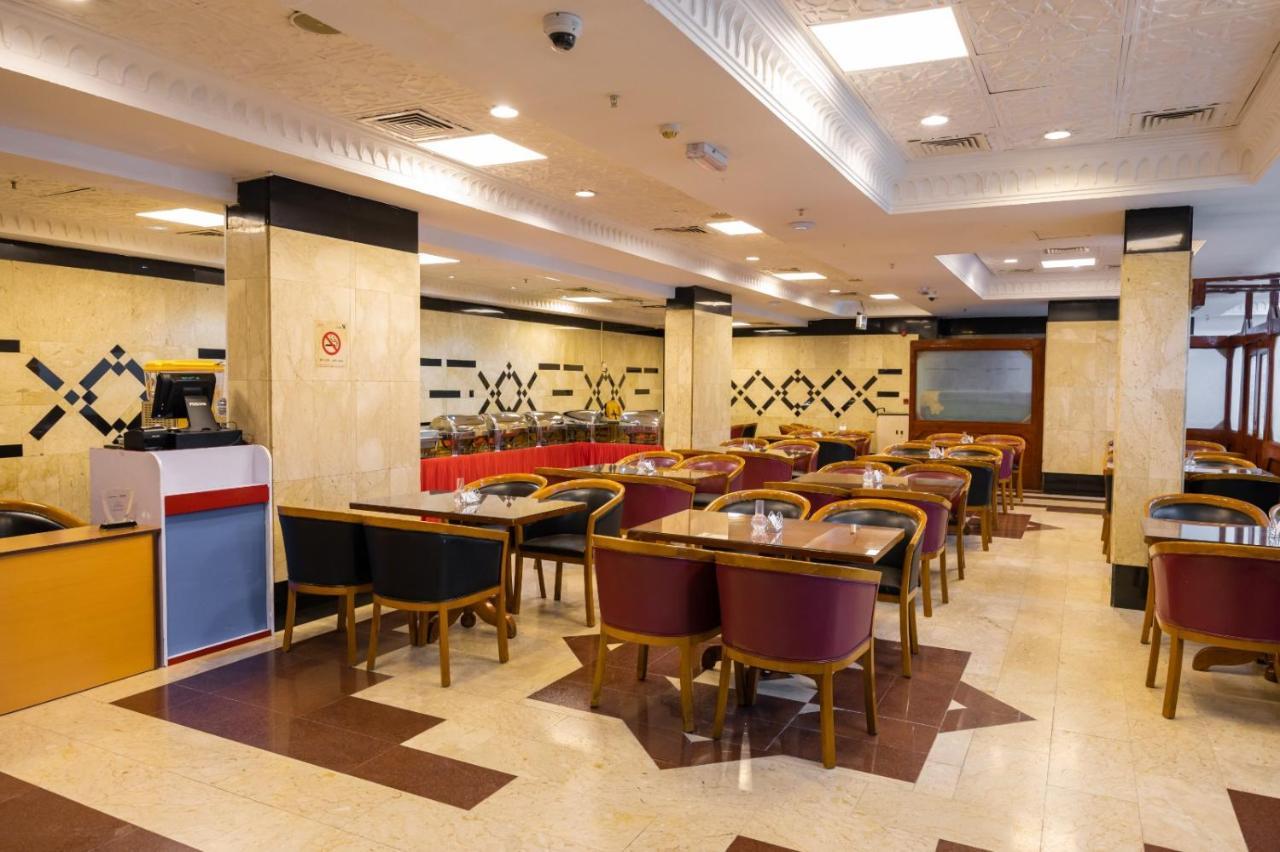 Three 888 Hotel 두바이 외부 사진